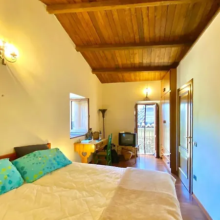 Casa Nel Cuore Dell'umbria Nyaraló *
